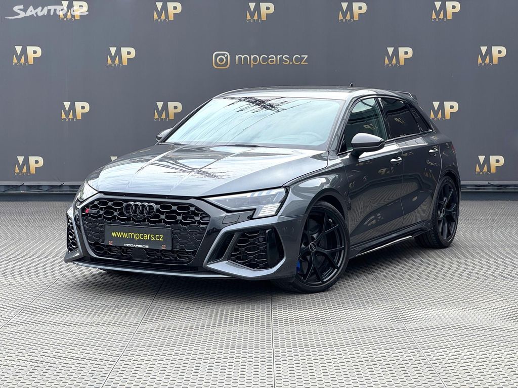 Audi RS3, 2.5TFSi 294kW Quattro, Matrix